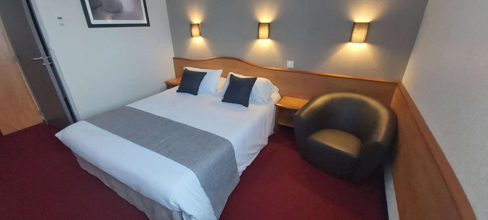 Brit Hotel Confort Villeneuve Sur Lot Bias  外观 照片