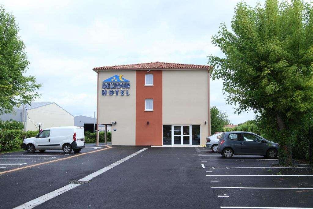 Brit Hotel Confort Villeneuve Sur Lot Bias  外观 照片